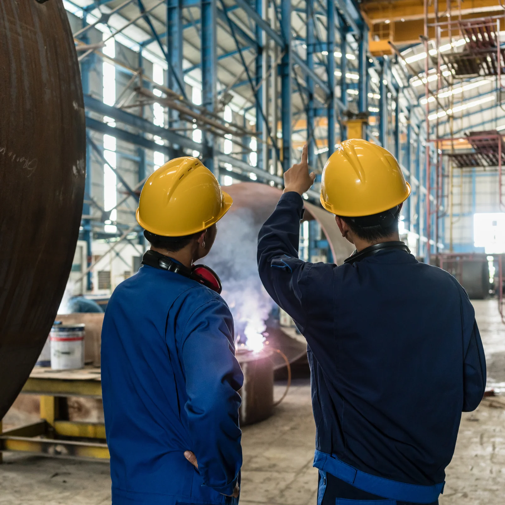 steel fabrication worker